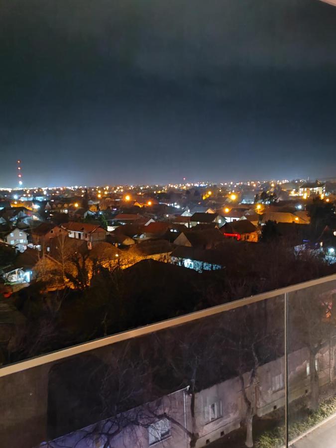 Krstic_Lux Apartman Subotica Eksteriør billede