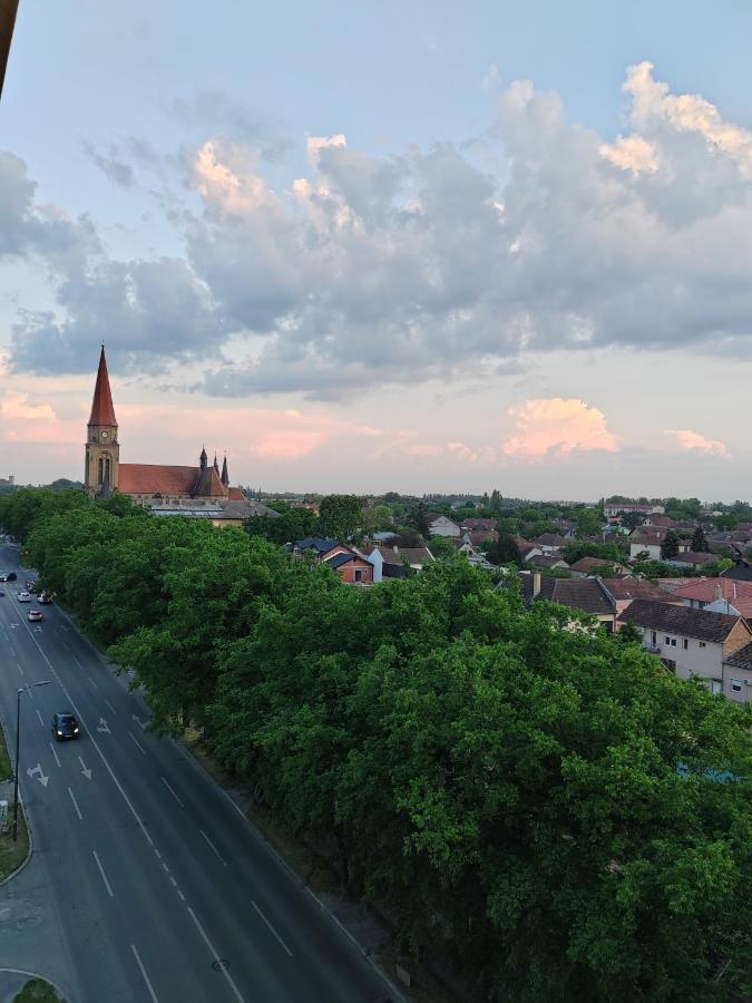 Krstic_Lux Apartman Subotica Eksteriør billede