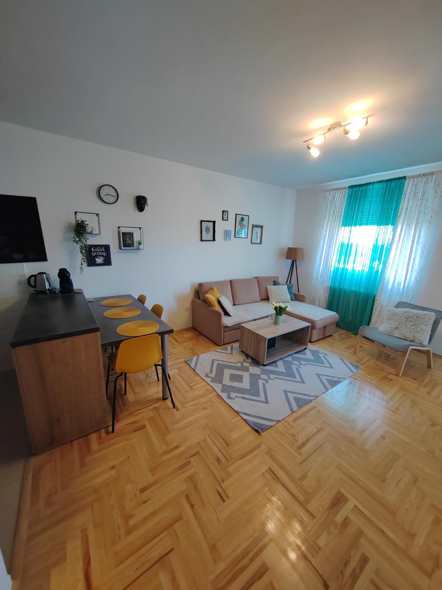 Krstic_Lux Apartman Subotica Eksteriør billede